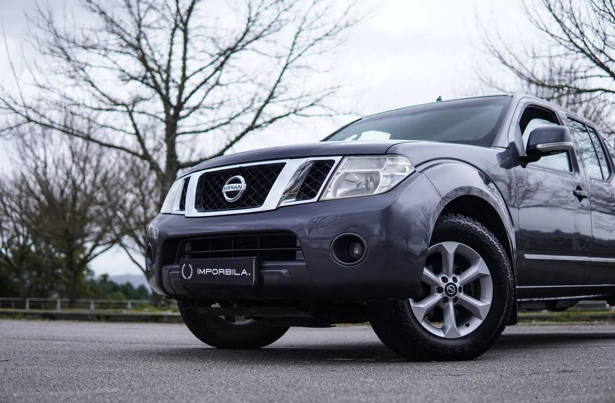 NISSAN Navara 2.5 dCi CD LE 4WD