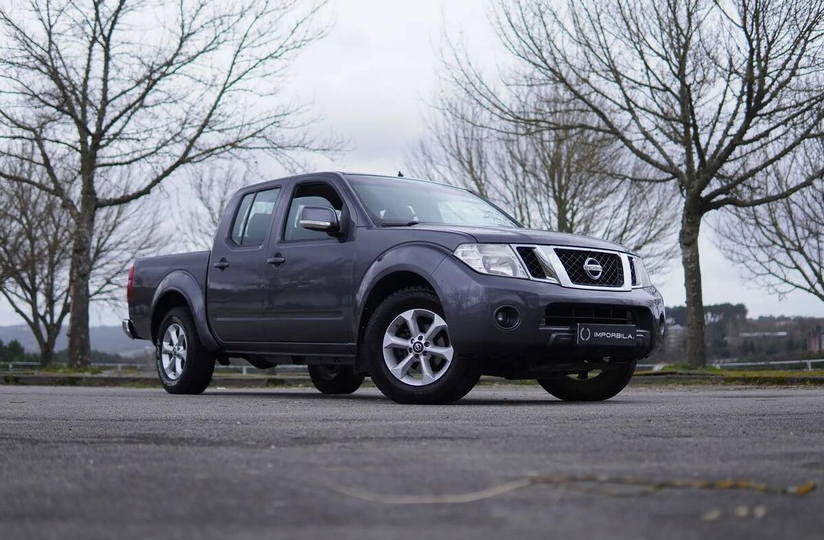 NISSAN Navara 2.5 dCi CD LE 4WD