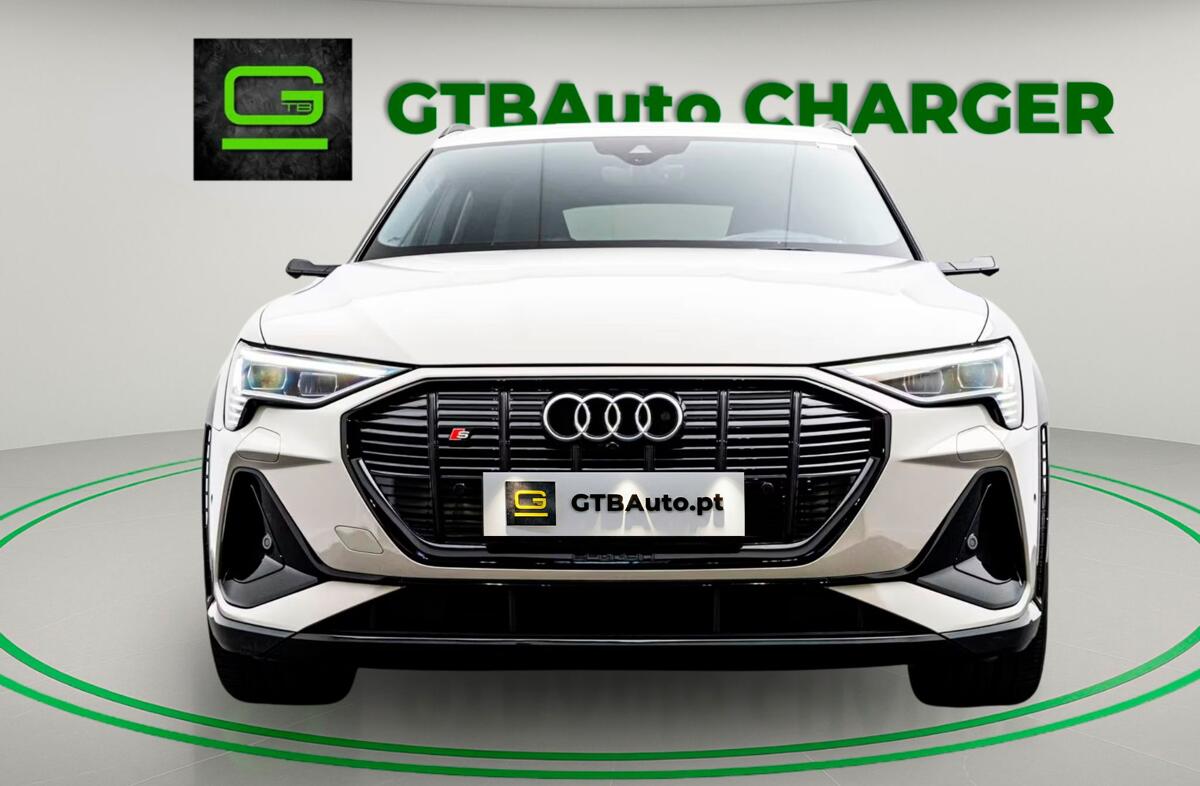 AUDI e-tron S quattro