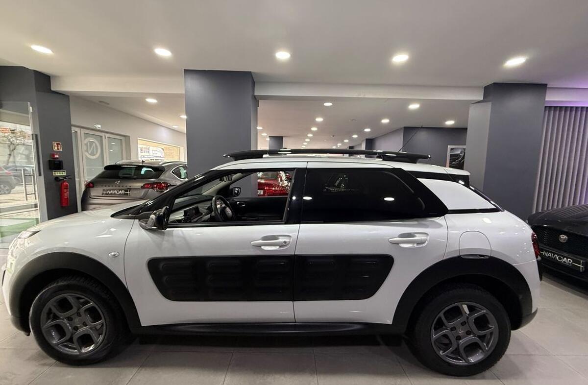 CITROEN C4 Cactus 1.2 PureTech Shine