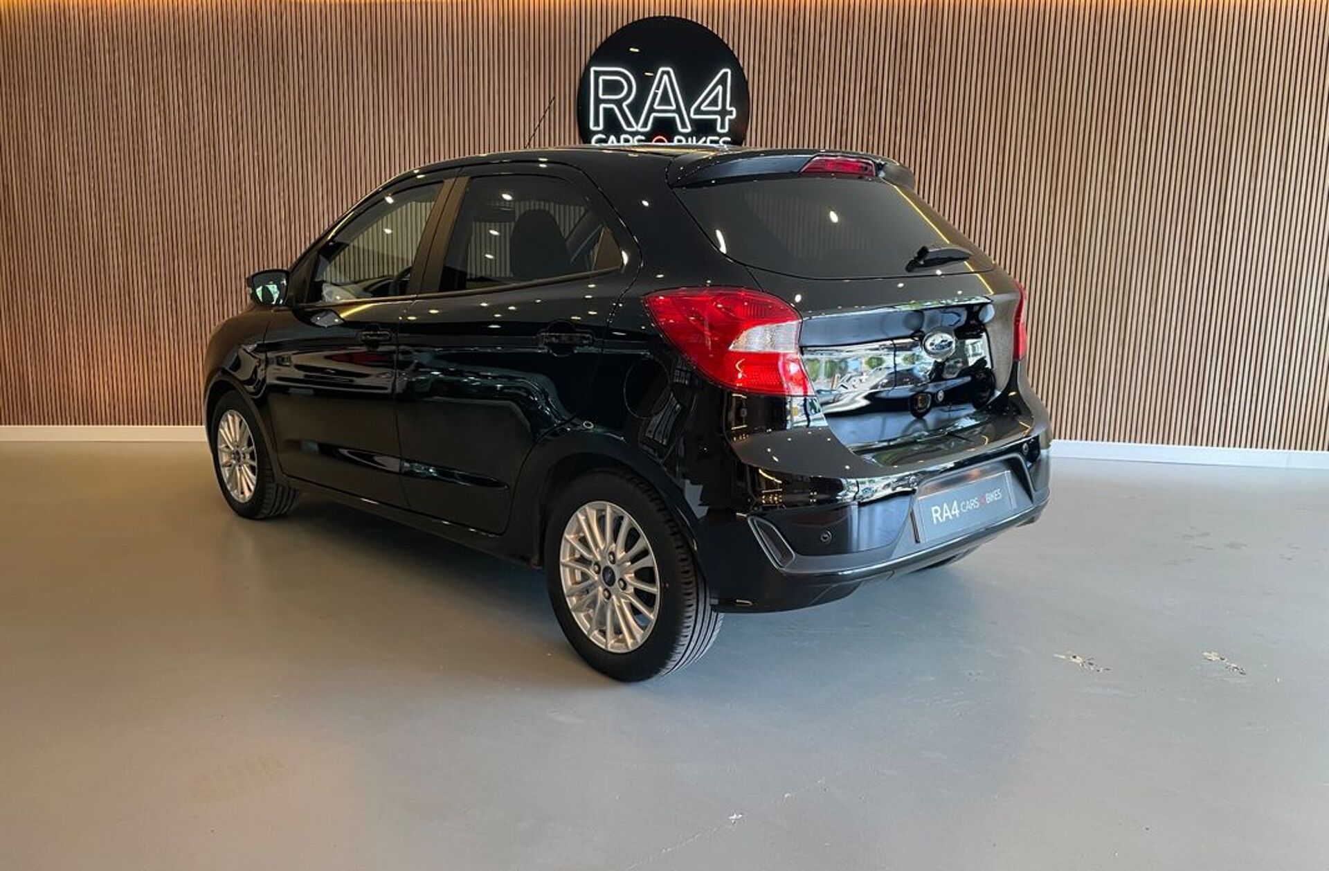 FORD Ka + 1.19 Ti-VCT Ultimate