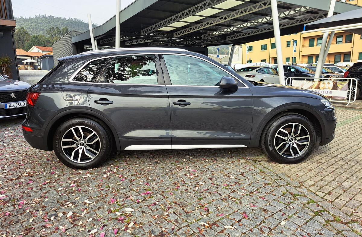 AUDI Q5 2.0 TDI