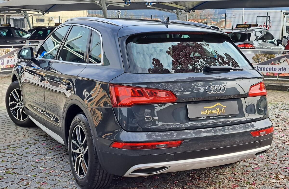 AUDI Q5 2.0 TDI