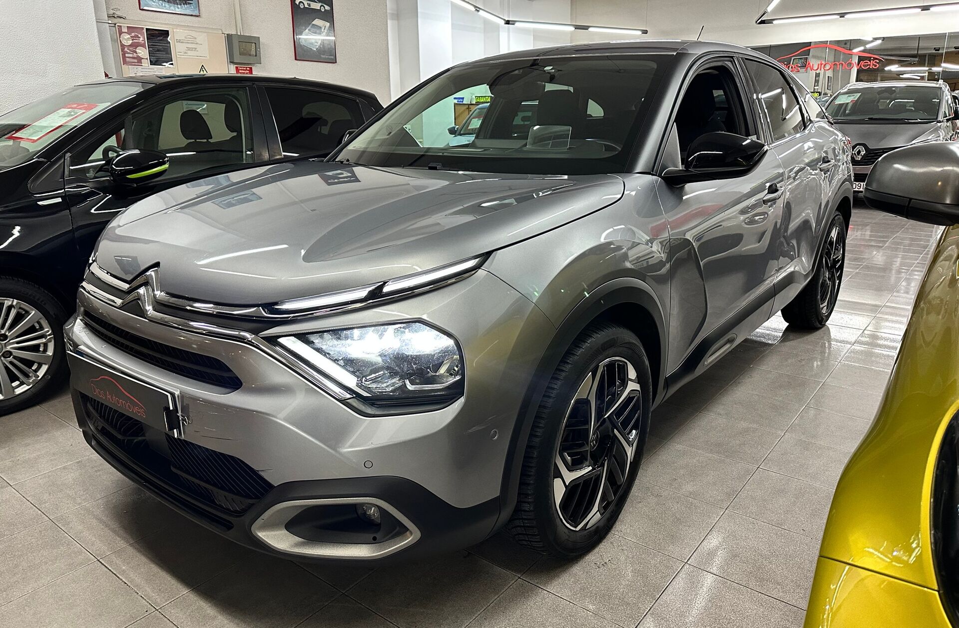 CITROEN C4 1.5 BlueHDi Shine EAT8