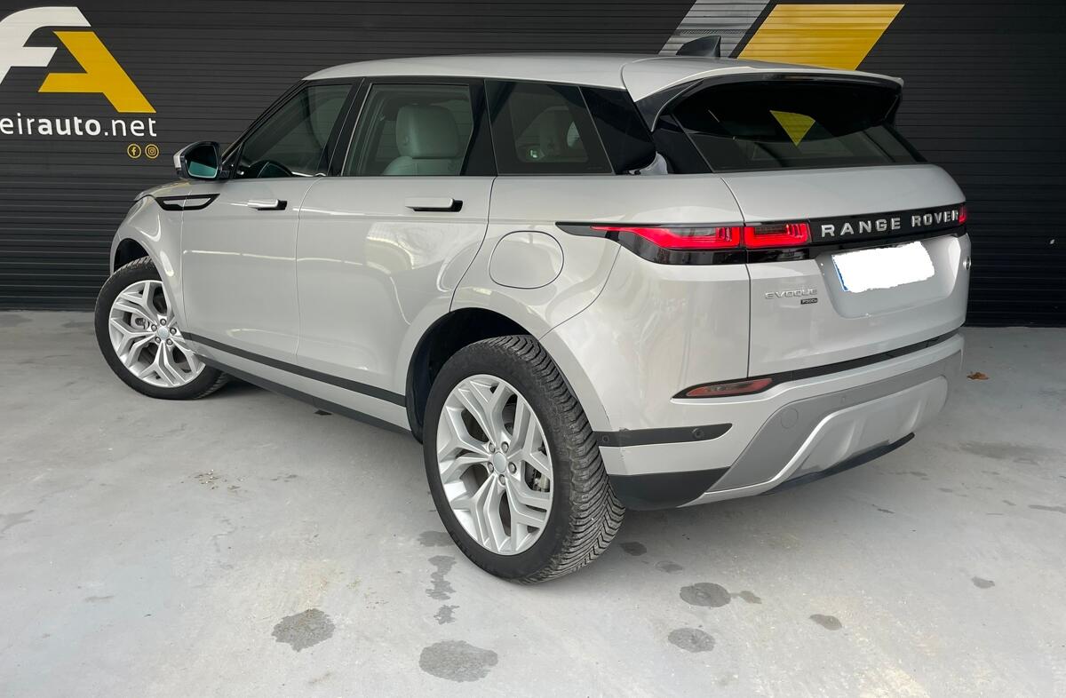 LAND ROVER Range Rover Evoque 1.5 P300e AWD SE Auto