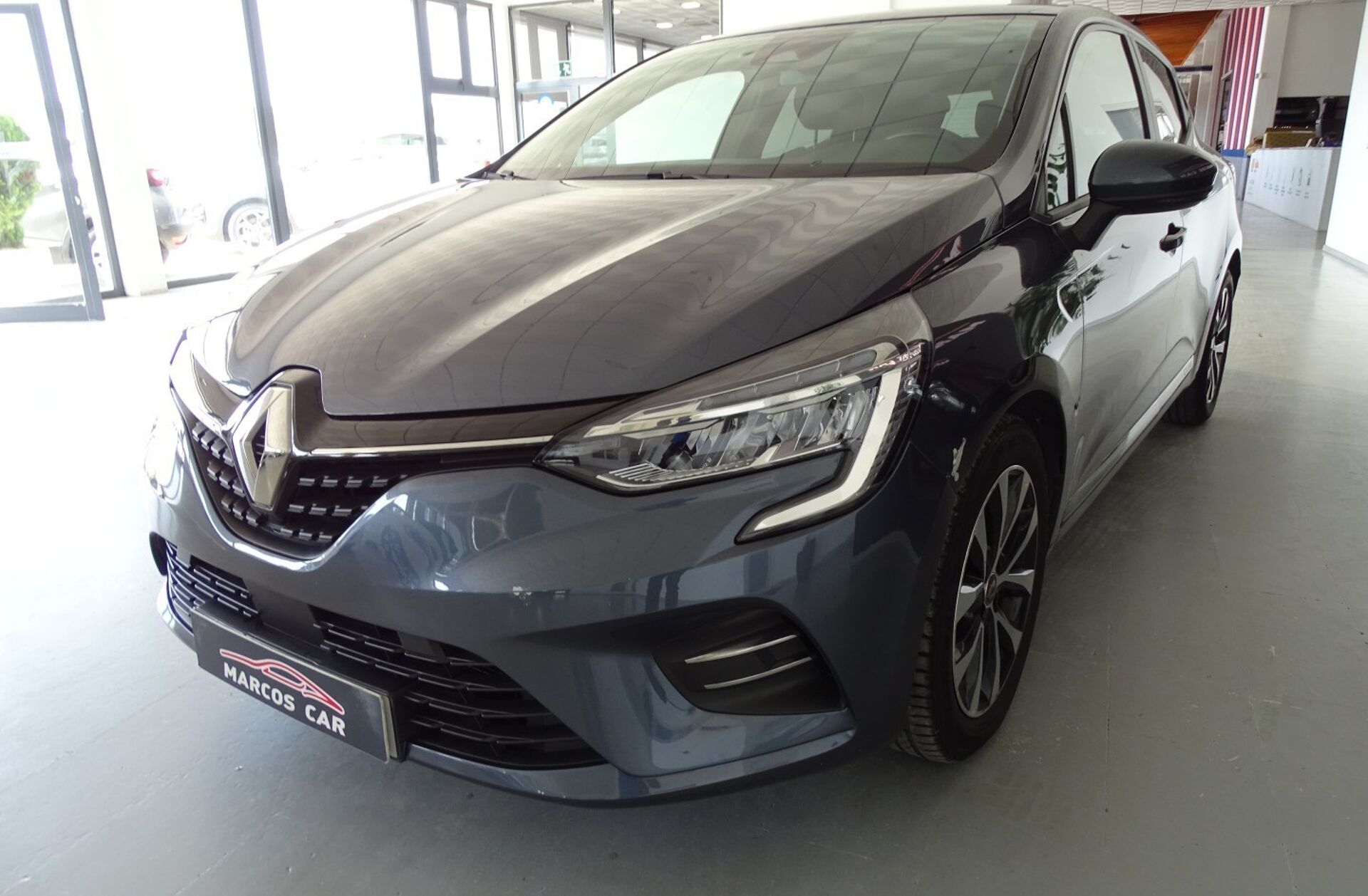 RENAULT Clio 1.0 TCe Intens