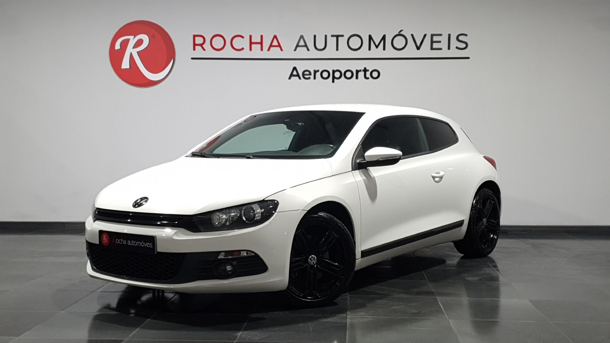 Volkswagen Scirocco 2.0 TFSi Sport por 12 499 € Arthur & Raphael Rocha, Lda | Porto