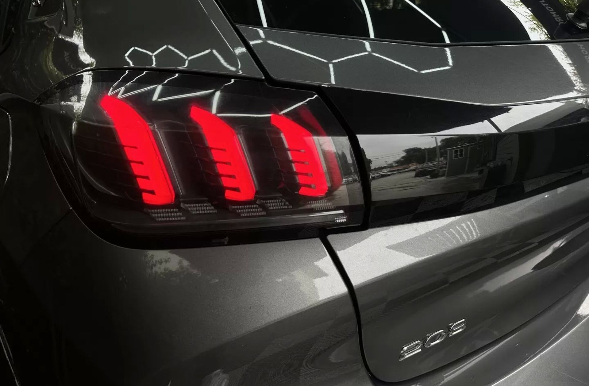 PEUGEOT 208 1.2 PureTech GT