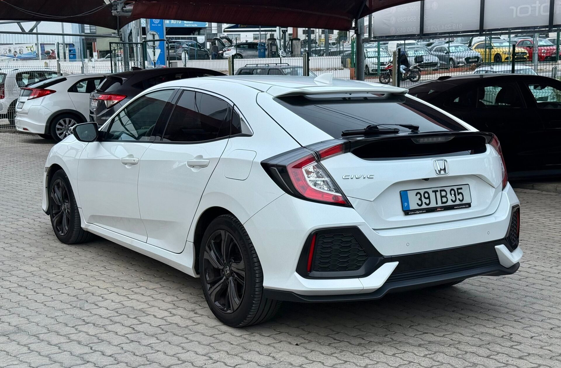 HONDA Civic 1.0 i-VTEC Executive Premium