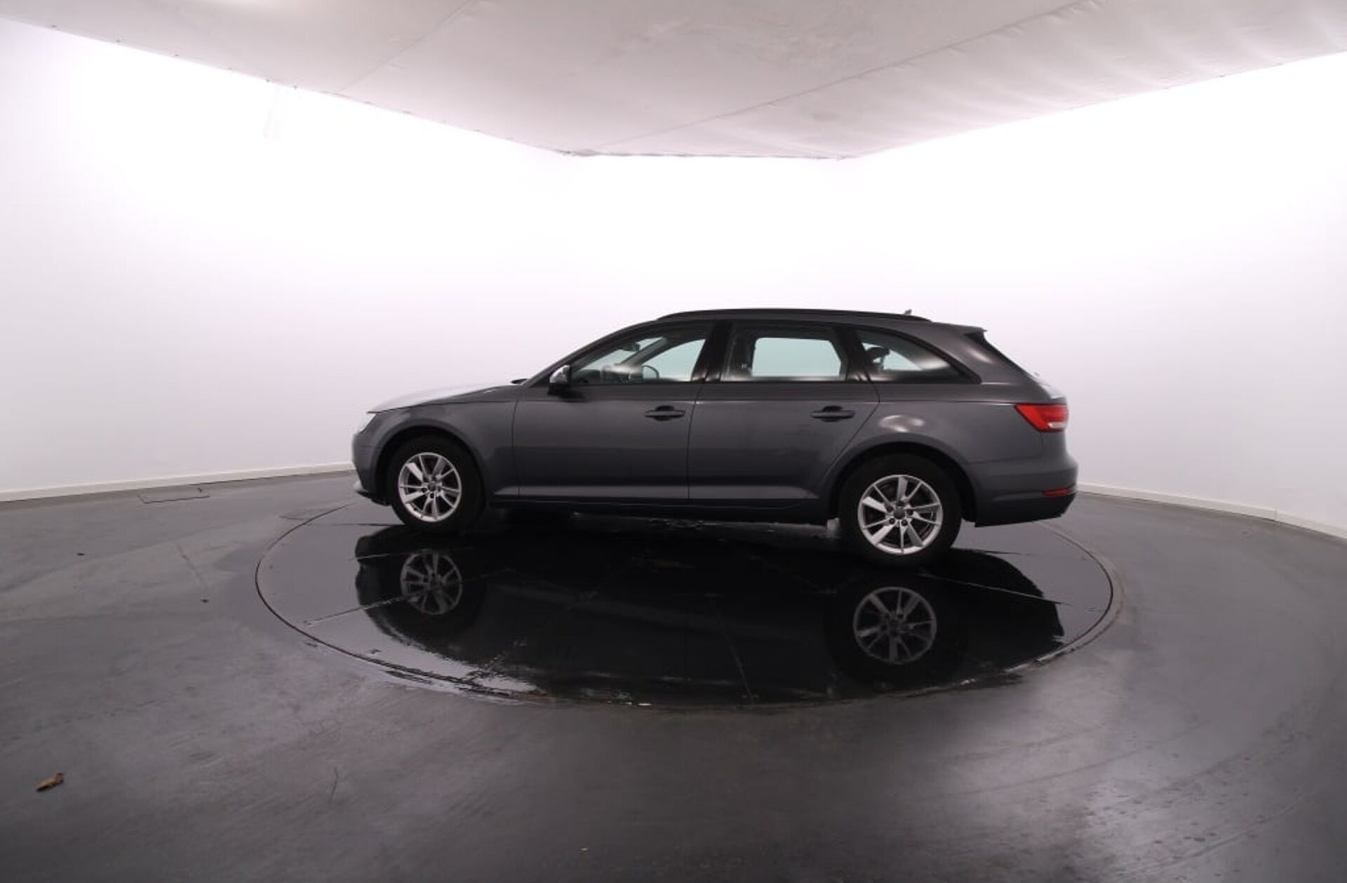AUDI A4 A.2.0 TDI Business Line