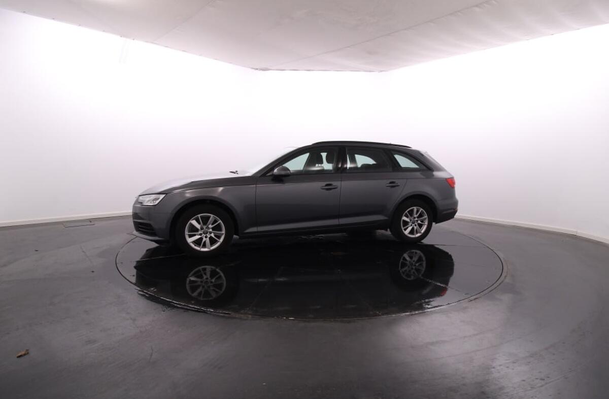 AUDI A4 A.2.0 TDI Business Line