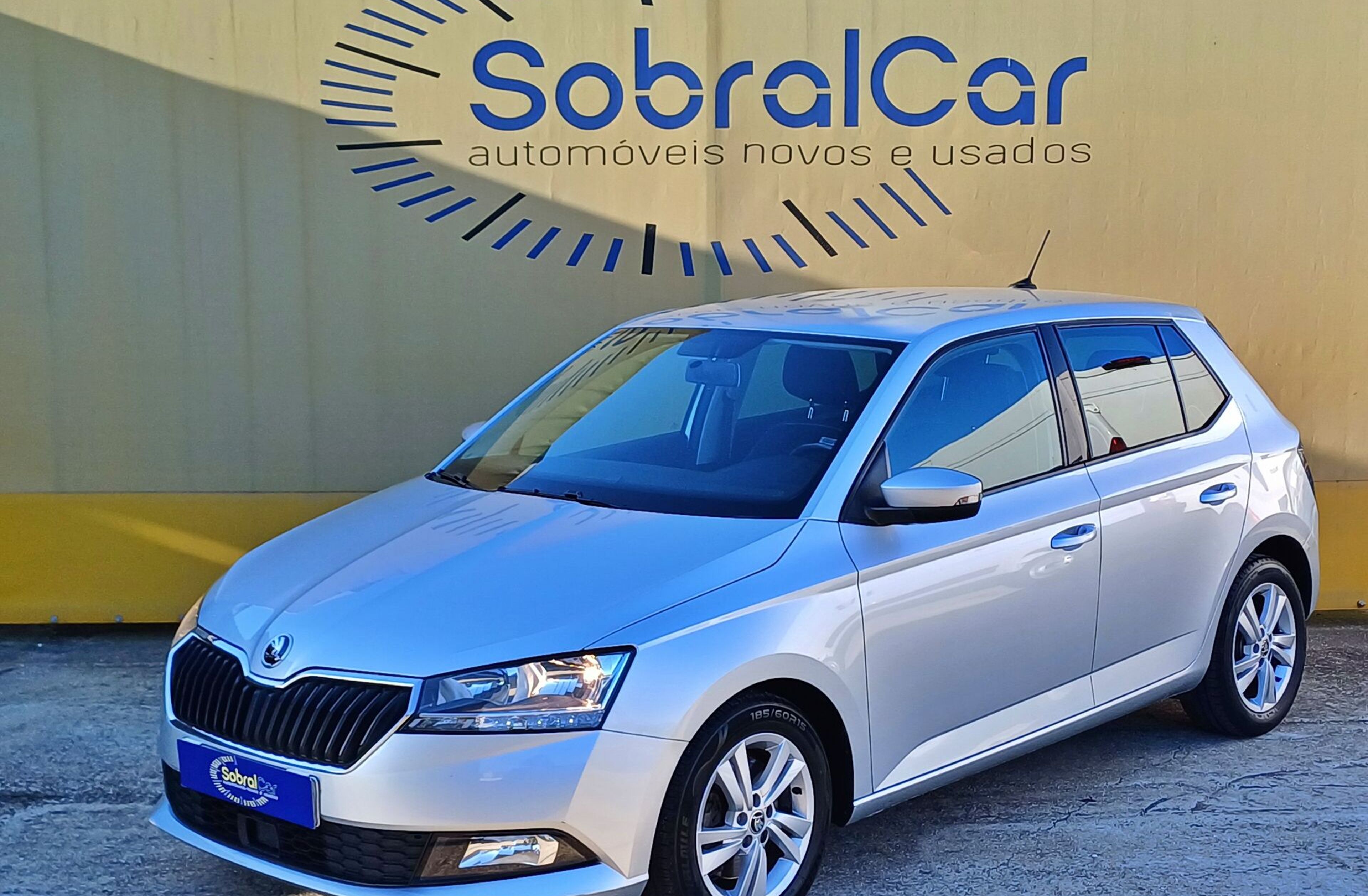 SKODA Fabia 1.0 TSI Ambition Automático