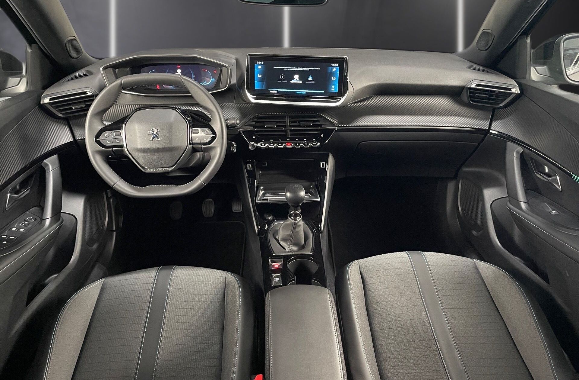 PEUGEOT 2008 1.2 PureTech Allure