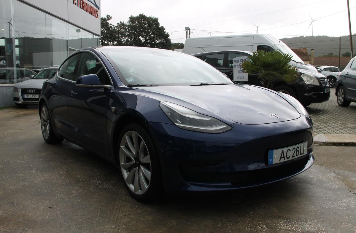 TESLA Model 3 Standard Range Plus RWD