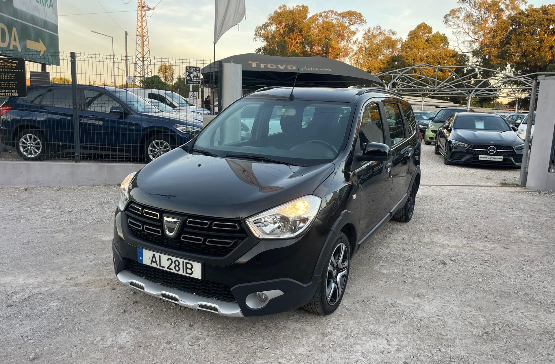 DACIA Lodgy 1.5 Blue dCi Stepway 7L