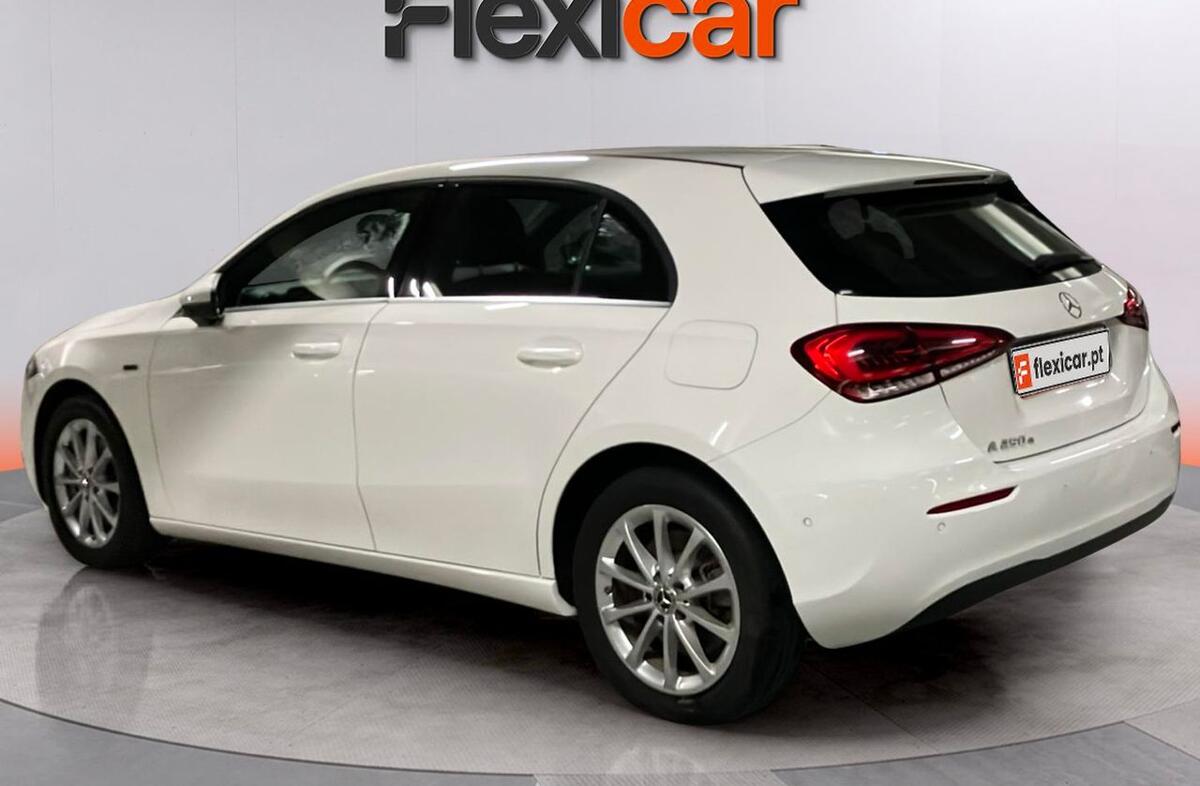 MERCEDES Classe A A 250 e Style Plus