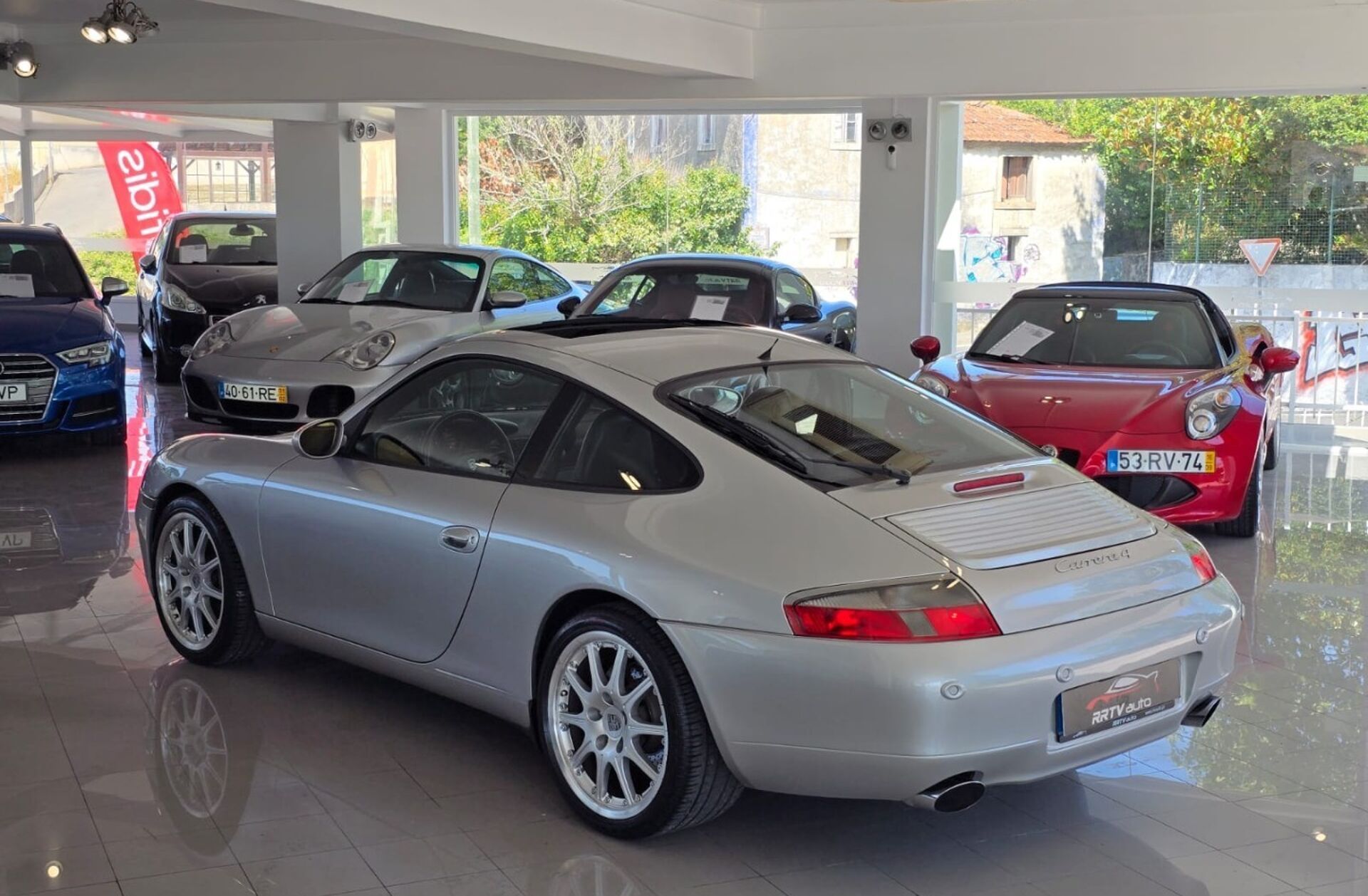 PORSCHE 911 Carrera 4 Coupé