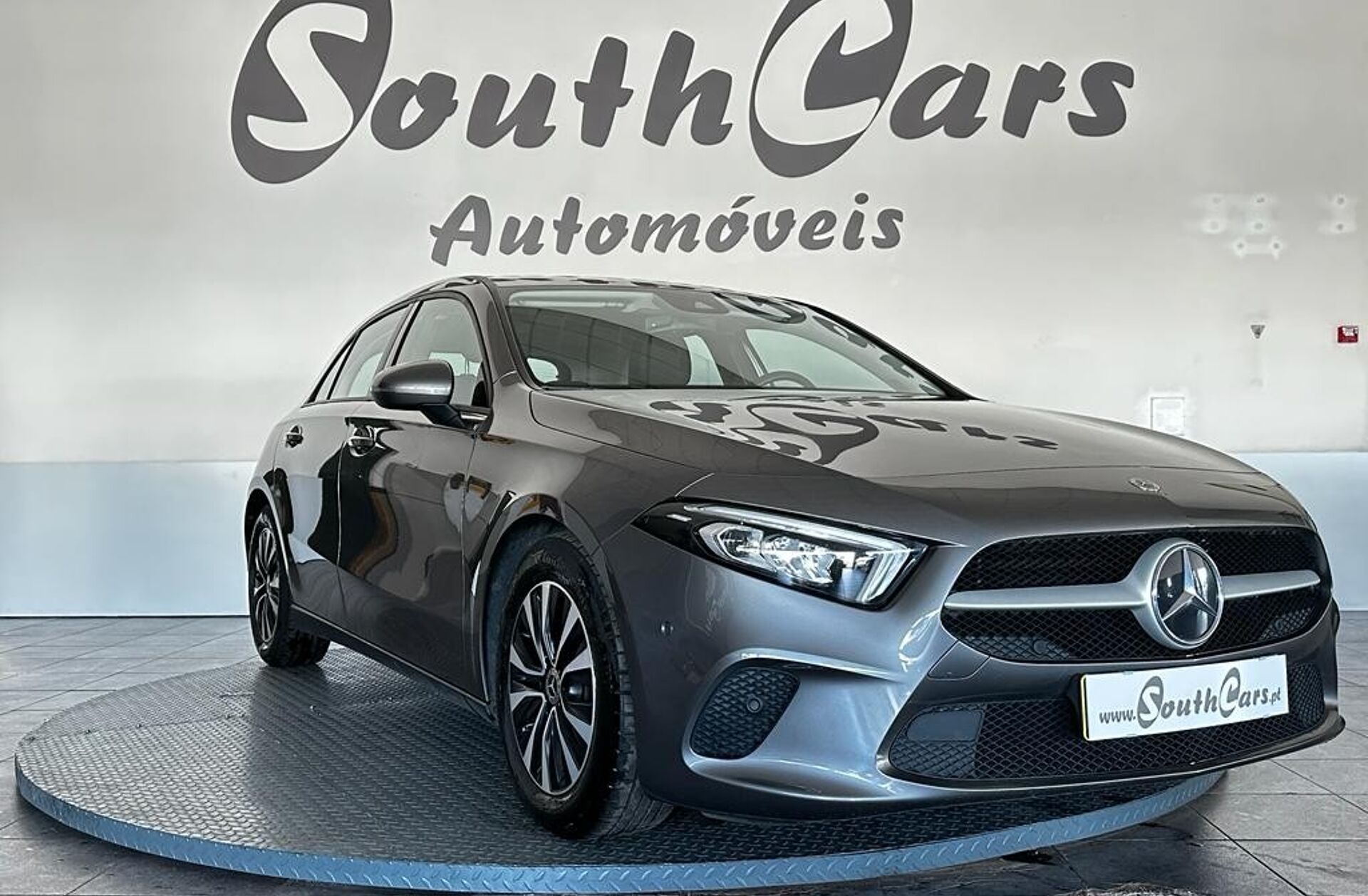 MERCEDES Classe A A 180 AMG
