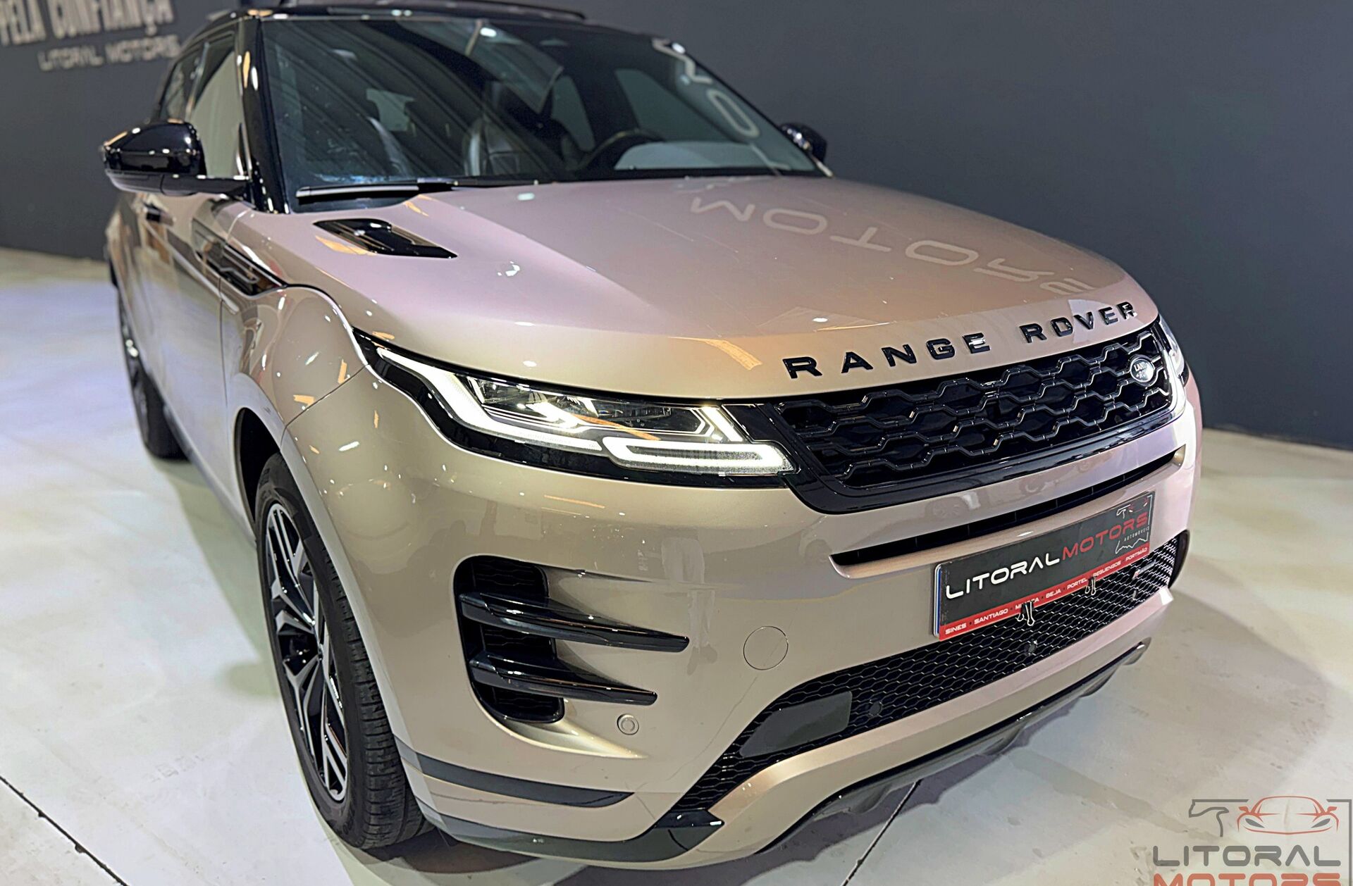 LAND ROVER Range Rover Evoque 1.5 P300e AWD R-Dynamic S Auto