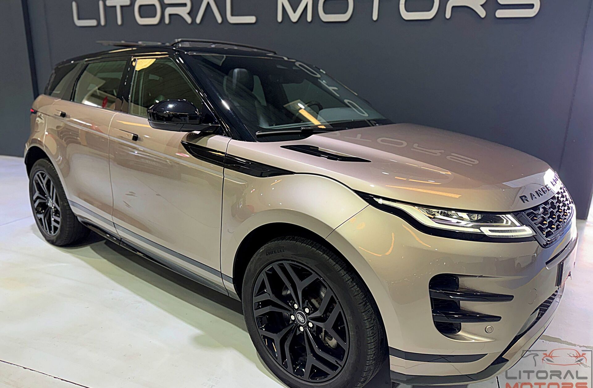 LAND ROVER Range Rover Evoque 1.5 P300e AWD R-Dynamic S Auto