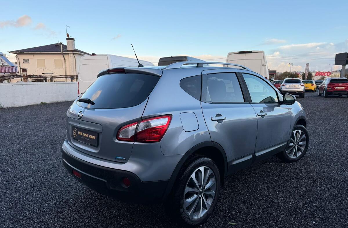 NISSAN Qashqai 1.6 dCi T.Premium 360