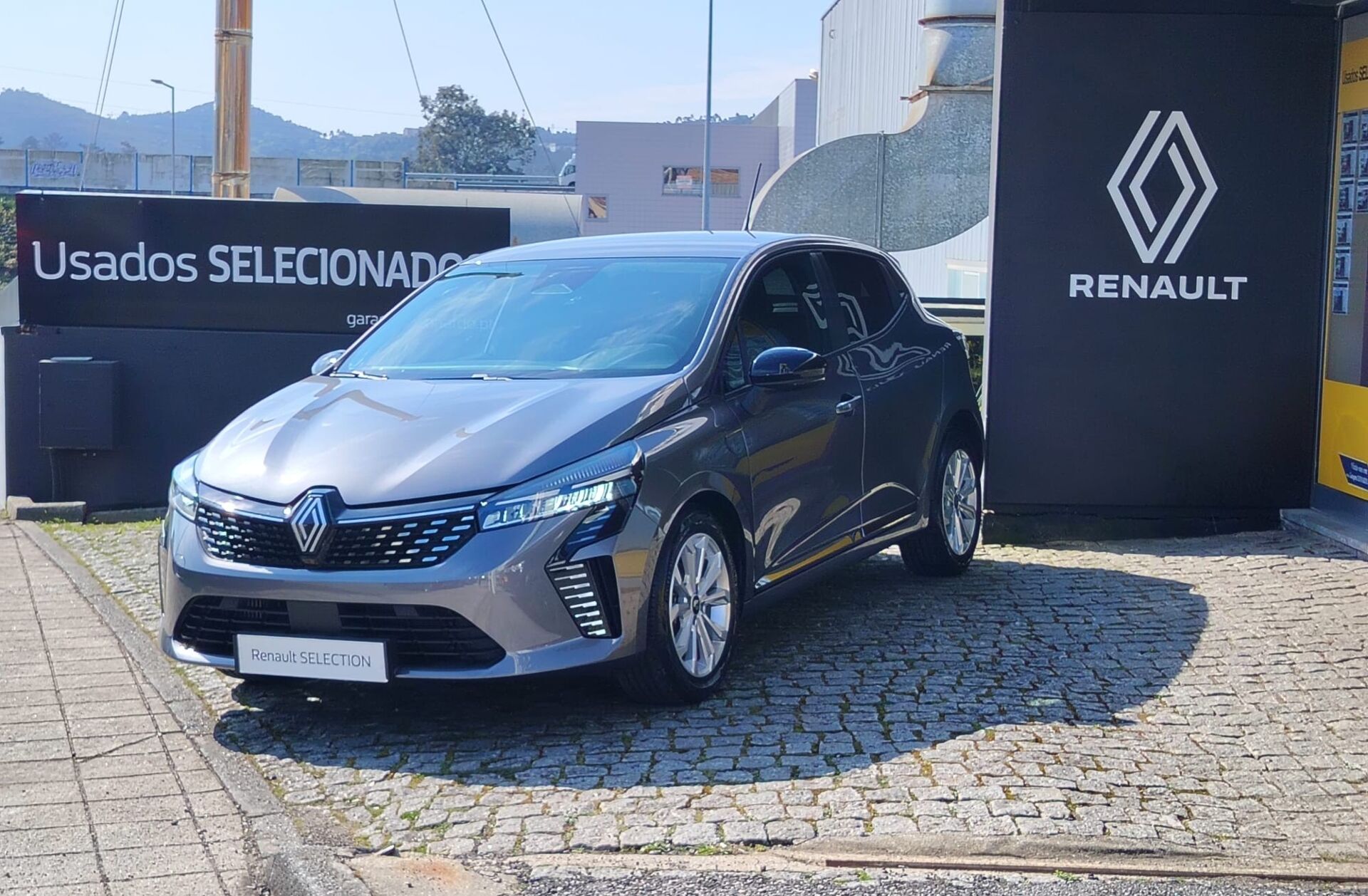 RENAULT Clio 1.0 TCe Intens Bi-Fuel