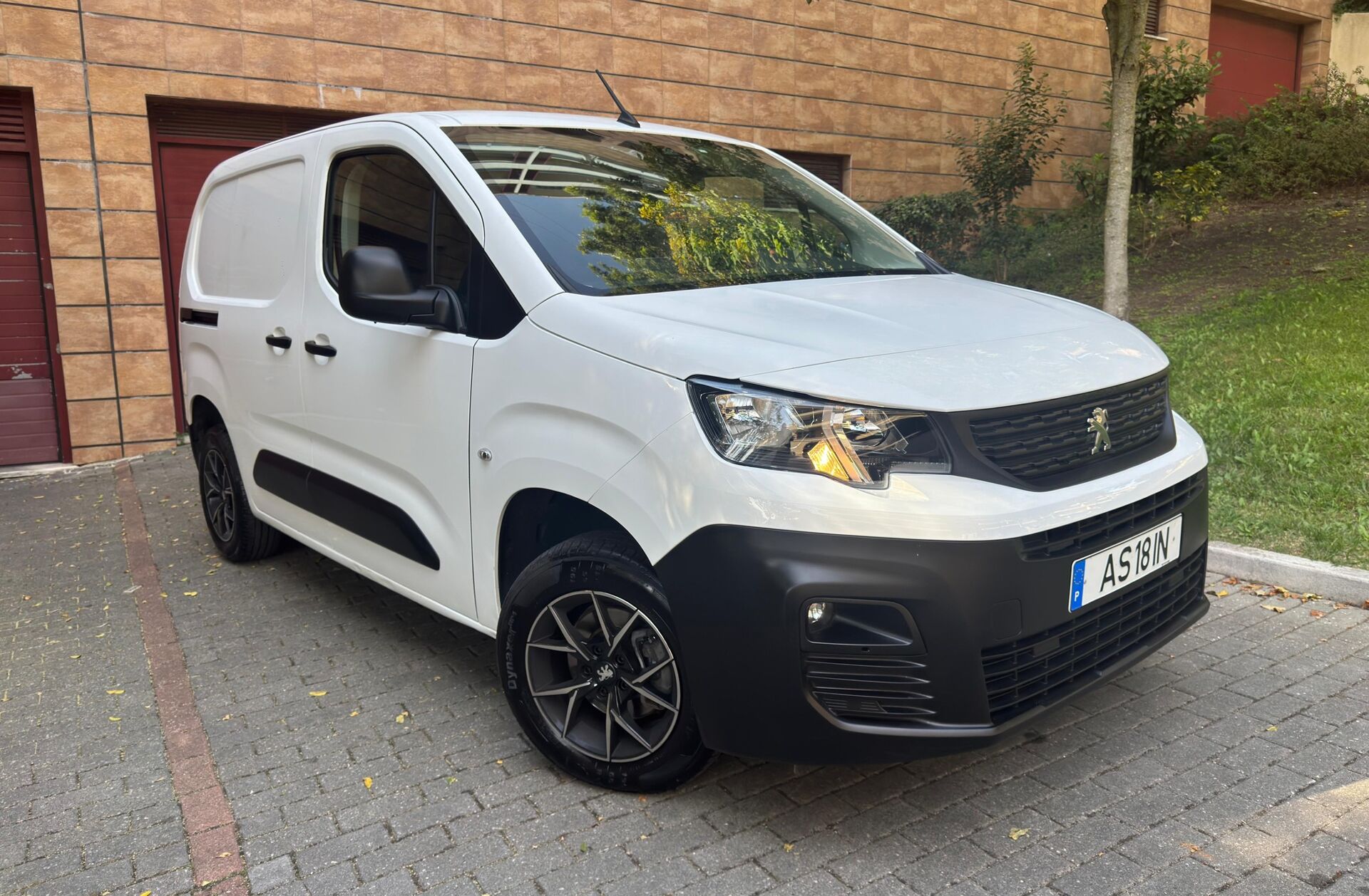 PEUGEOT Partner 1.5 BlueHDi Premium Standard