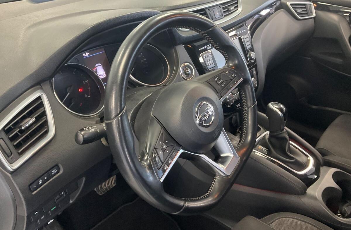 NISSAN Qashqai 1.5 dCi N-Connecta DCT