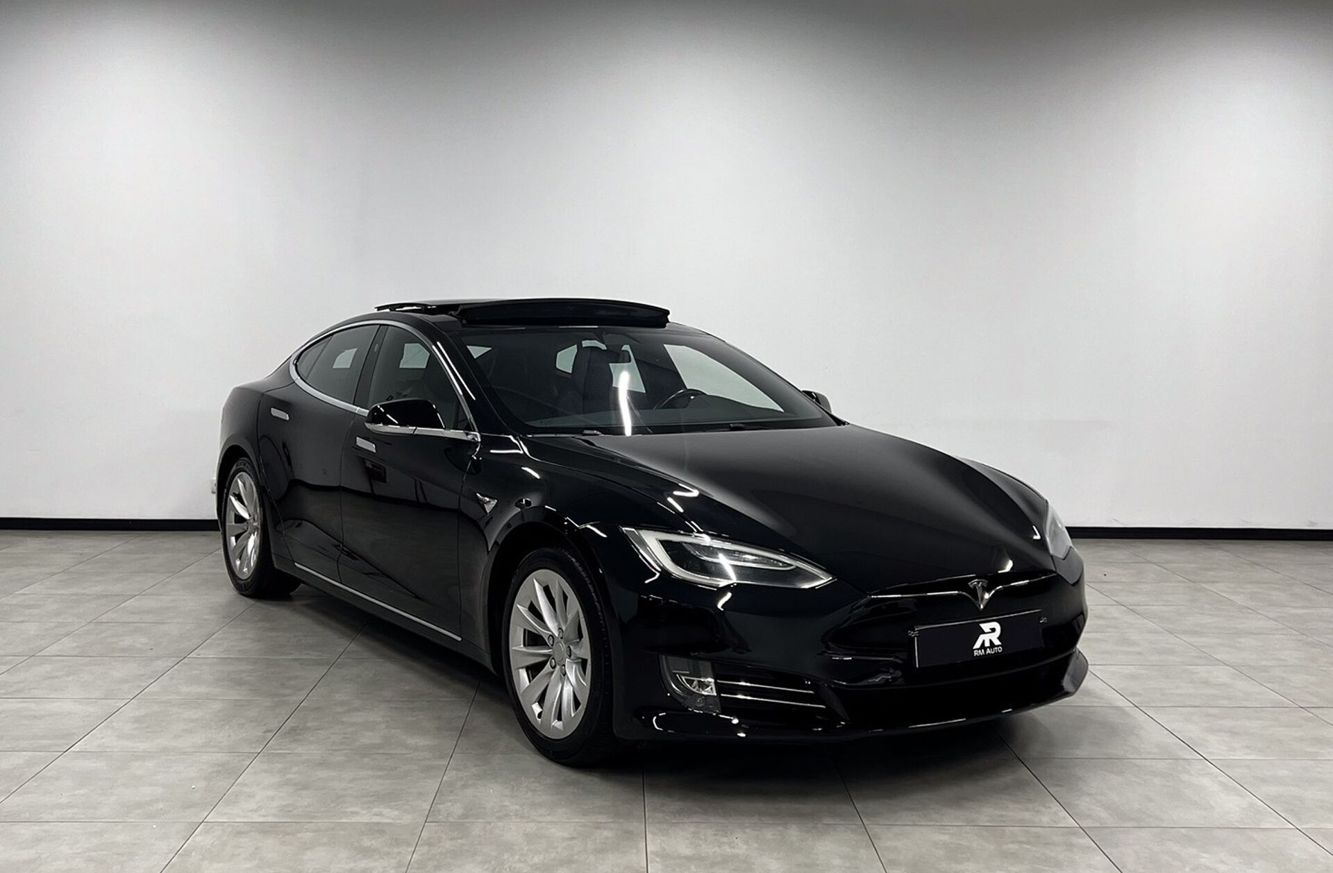 TESLA Model S 100D