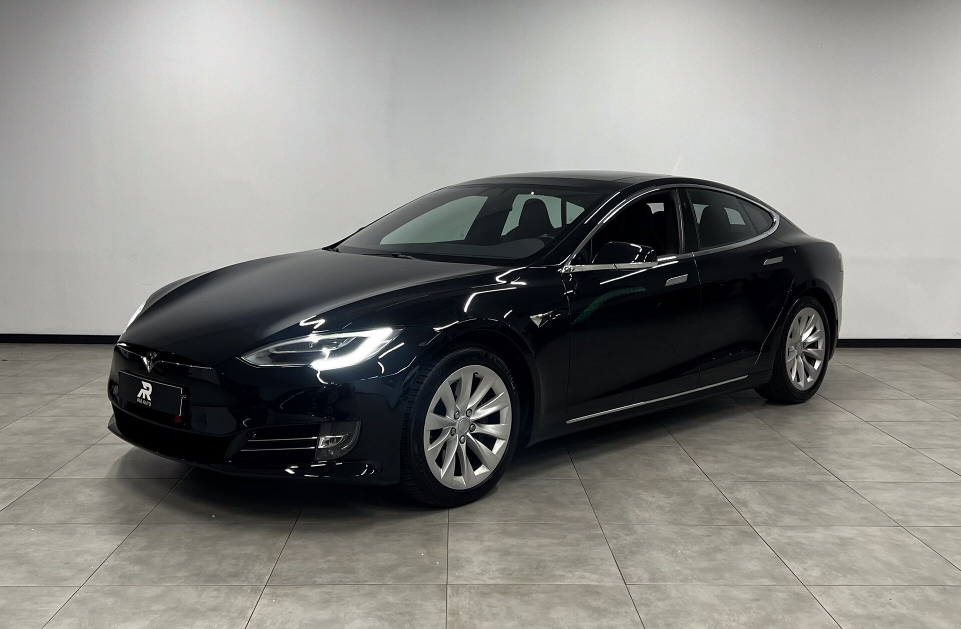 TESLA Model S 100D