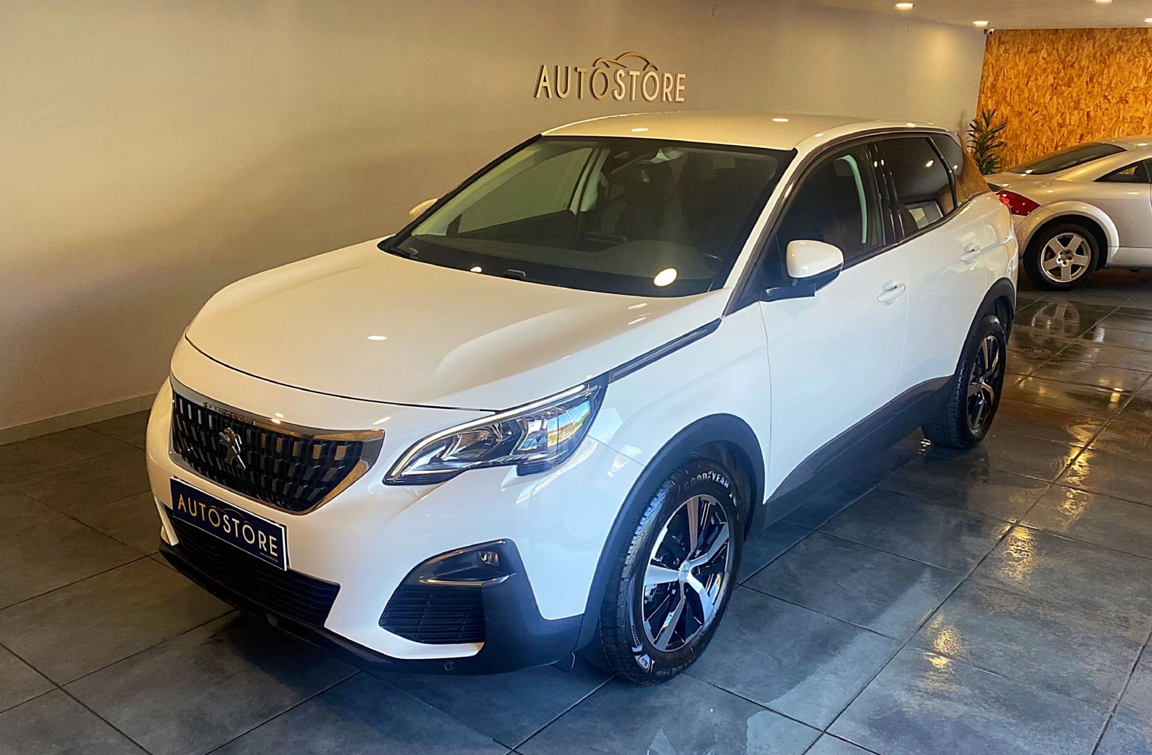 PEUGEOT 3008 1.5 BlueHDi Crossway EAT8