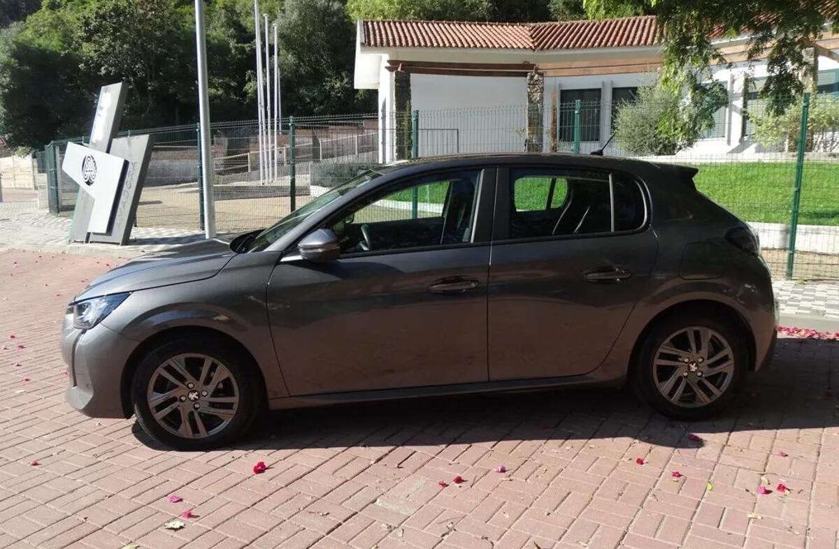 PEUGEOT 208 1.2 PureTech Active Pack