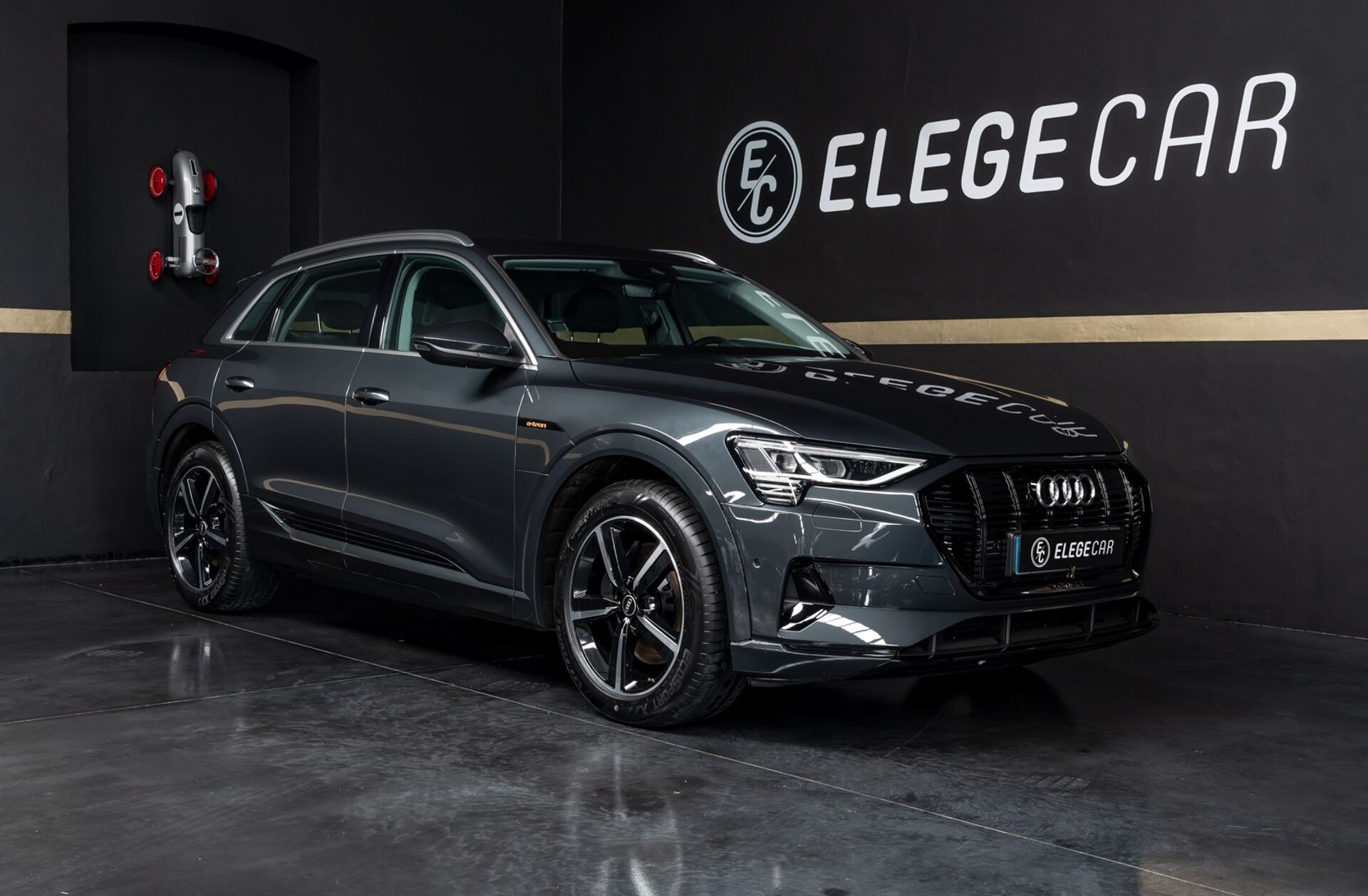 AUDI e-tron 50 quattro Advanced