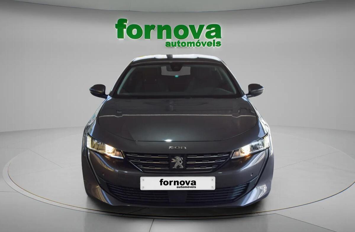PEUGEOT 508 1.6 Hybrid Allure e-EAT8