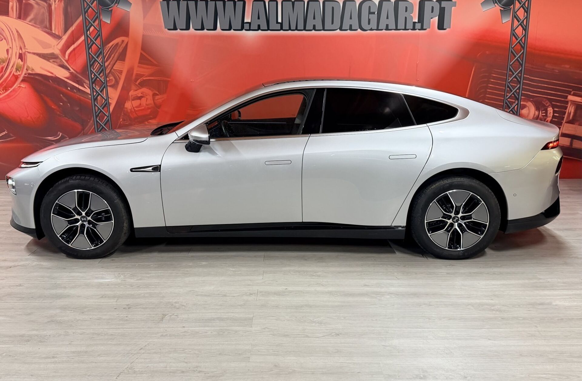 XPENG P7i 86.2 kWh Long Range