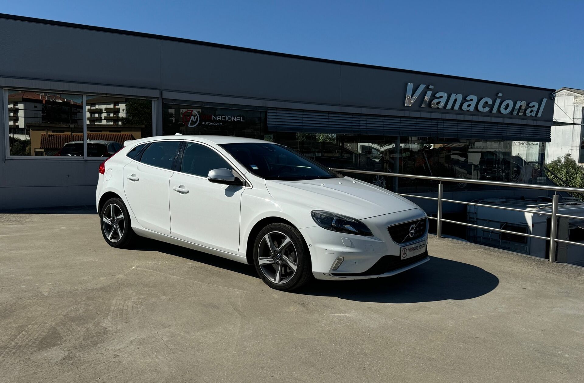 VOLVO V40 1.5 T3 Sport Edition R Geartronic