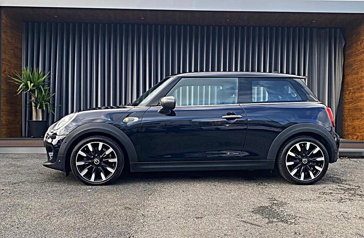 MINI Mini Cooper Camden Edition Auto