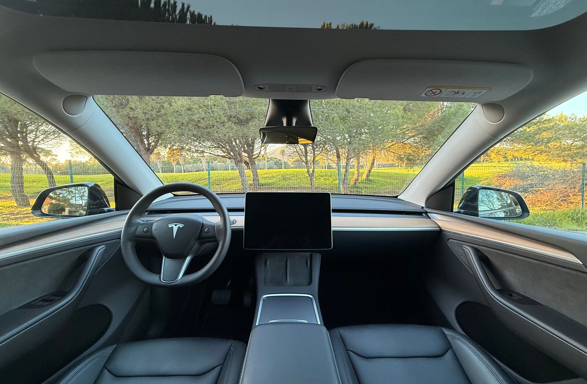TESLA Model Y Long Range Tração Integral