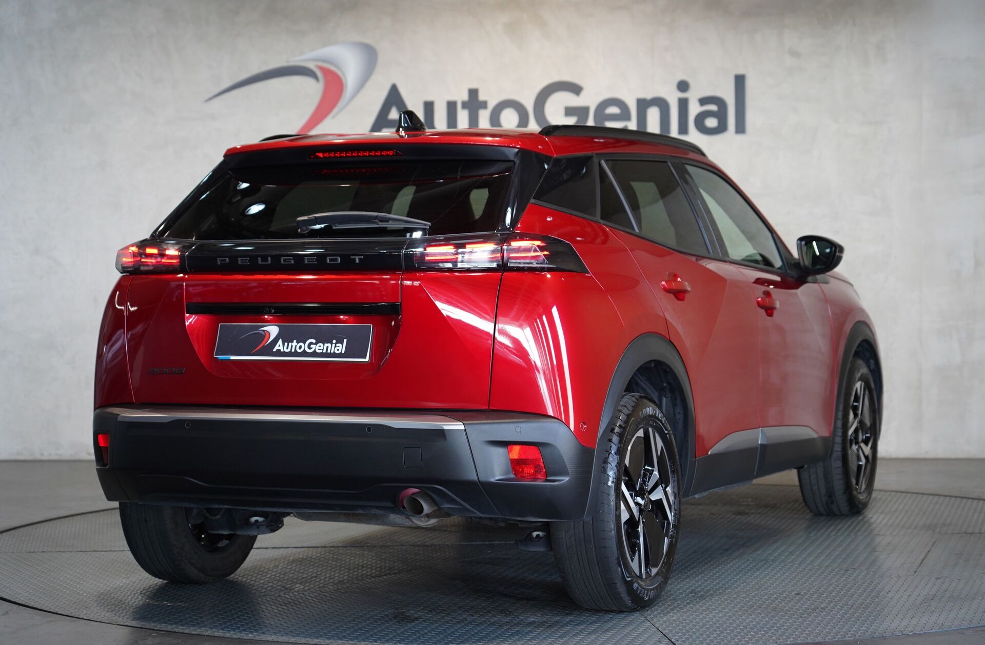 PEUGEOT 2008 1.2 PureTech Allure