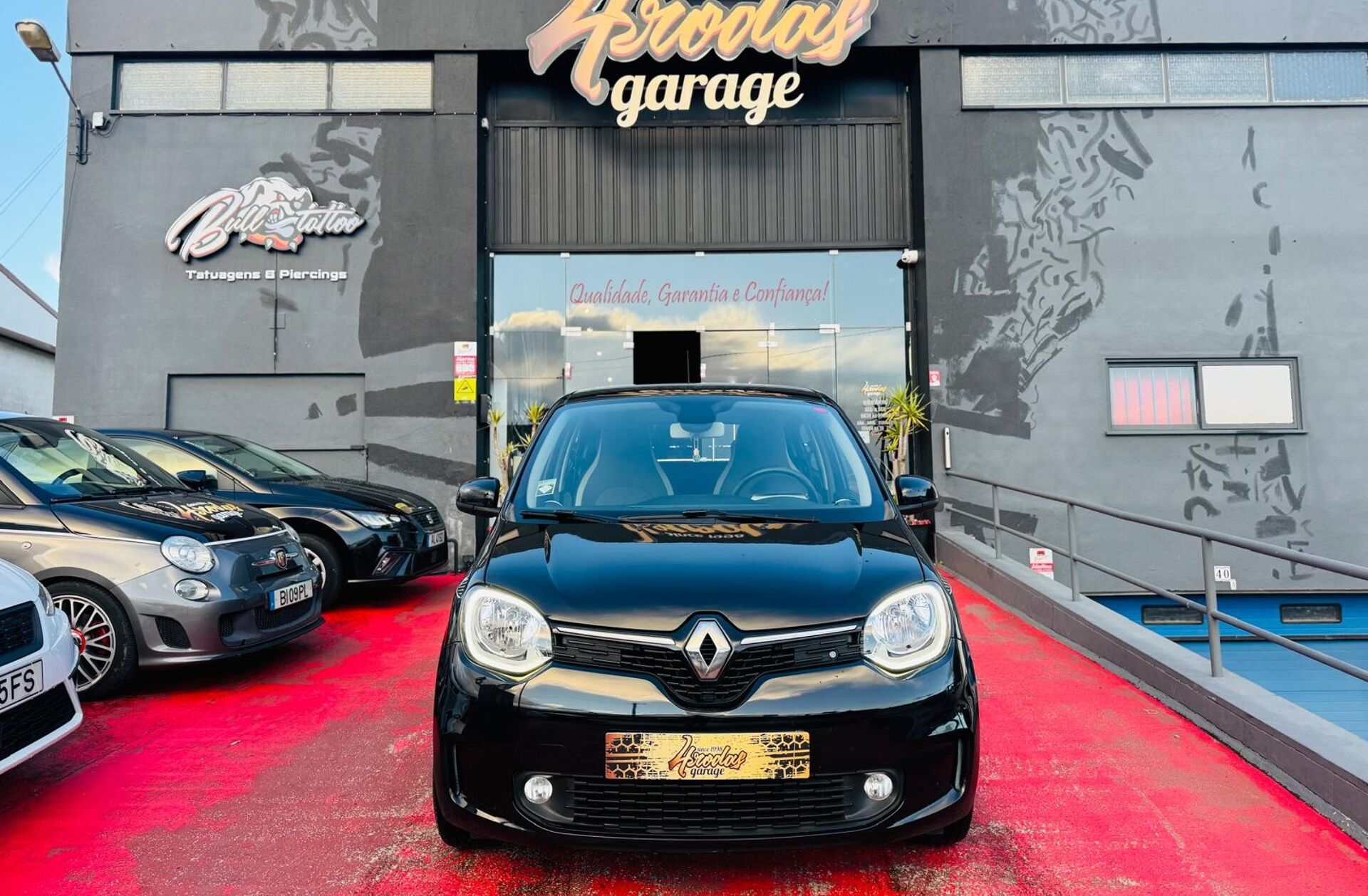 RENAULT Twingo 1.0 SCe Intens