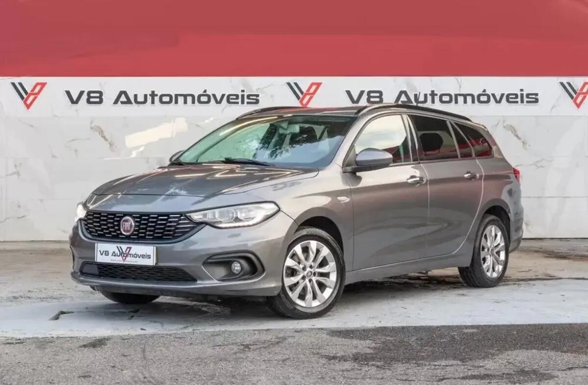 FIAT Tipo 1.3 M-Jet Lounge Tech