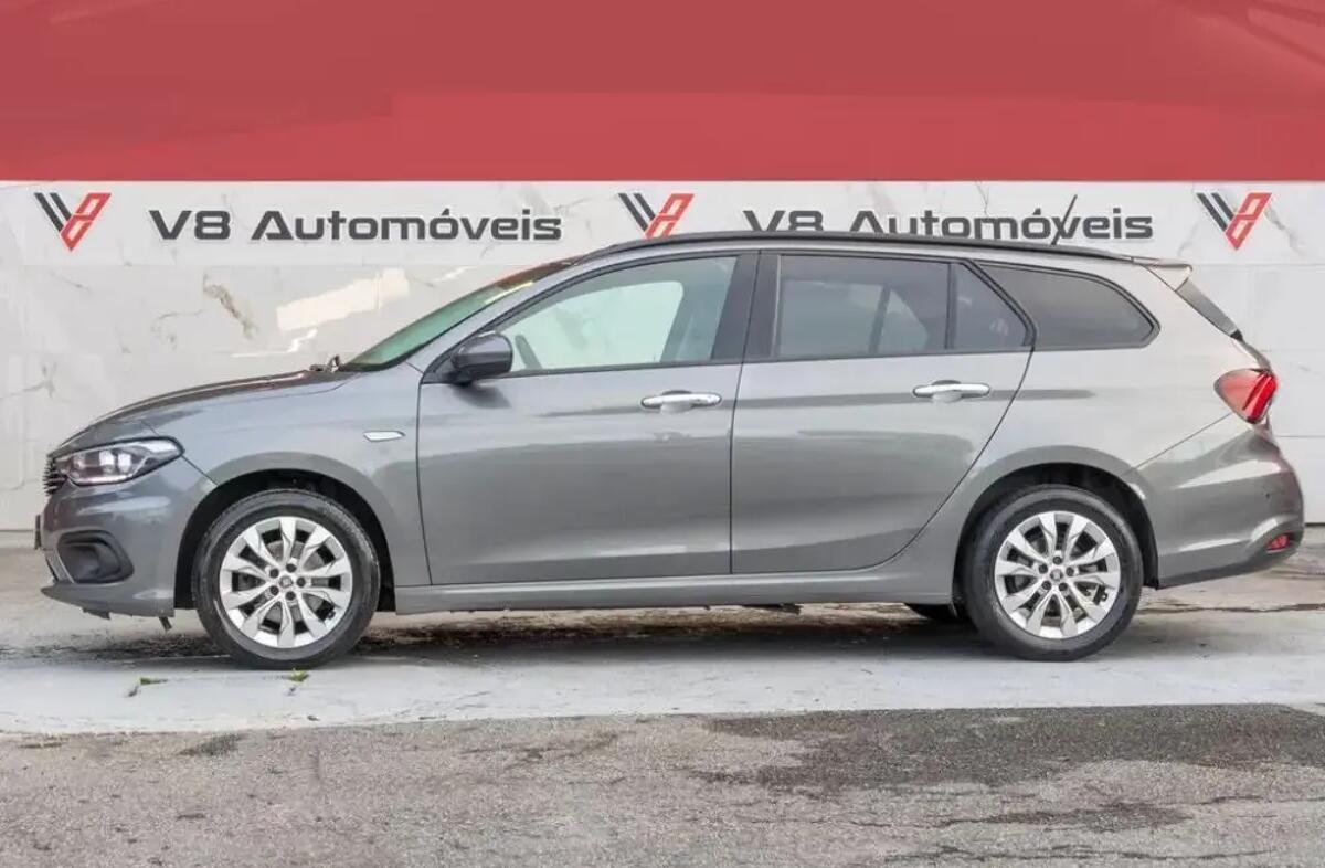 FIAT Tipo 1.3 M-Jet Lounge Tech