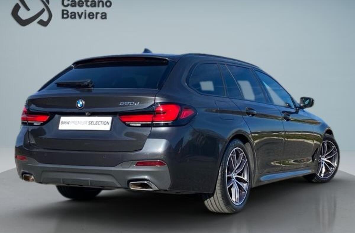 BMW Serie-5 520 d Pack Desportivo M Auto