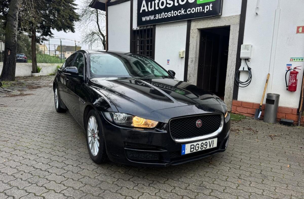 JAGUAR XE 2.0 D Pure