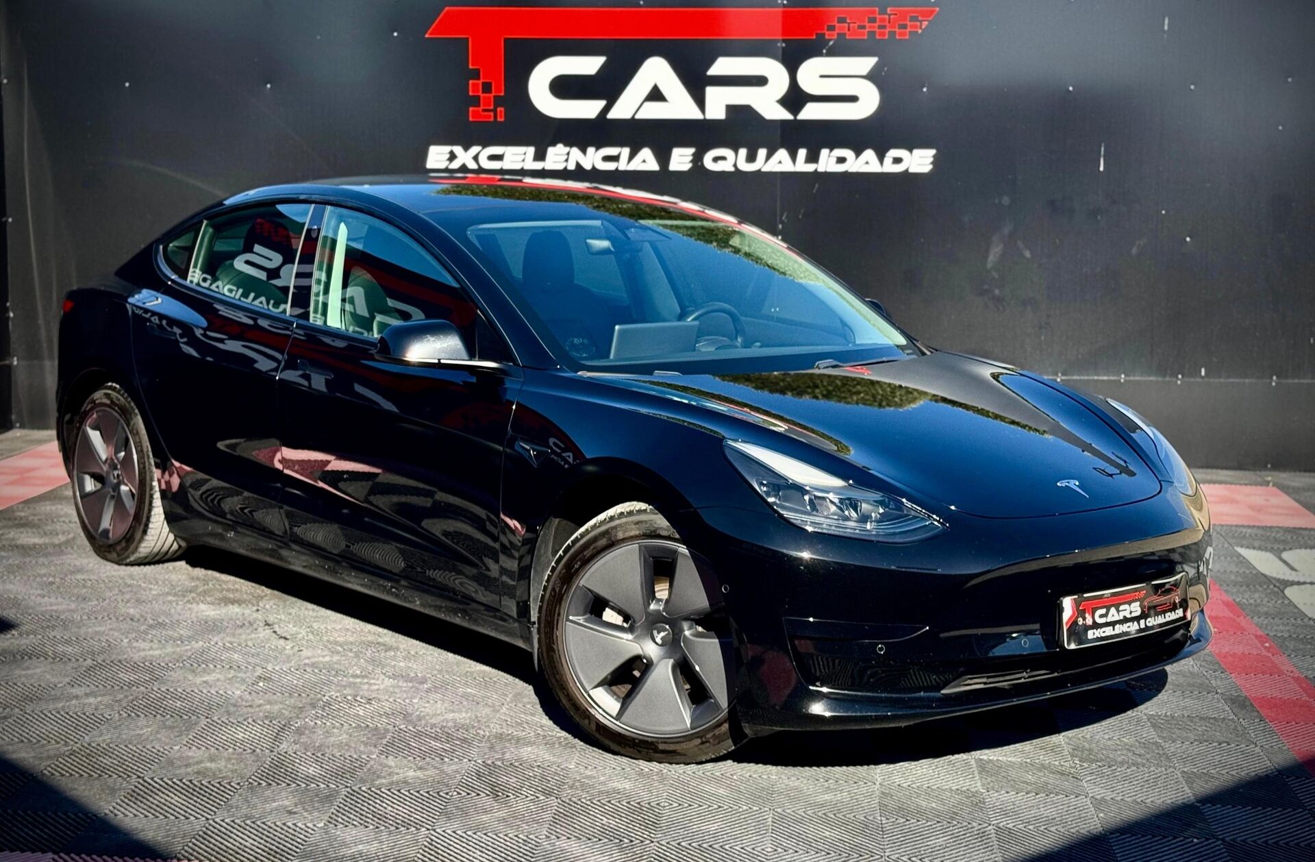 TESLA Model 3 Standard Range Plus RWD