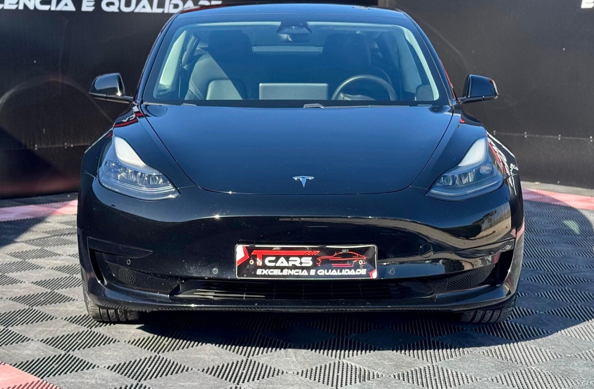 TESLA Model 3 Standard Range Plus RWD