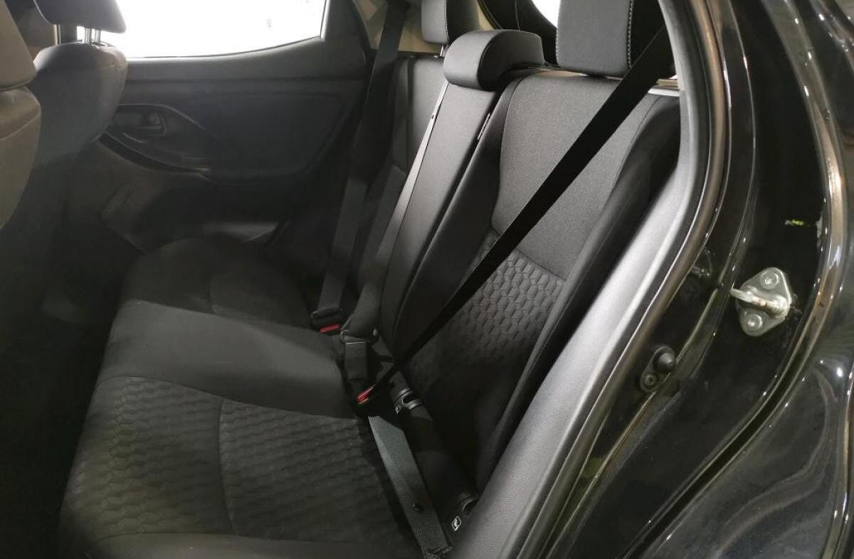 TOYOTA Yaris 1.0 VVT-i Comfort Plus