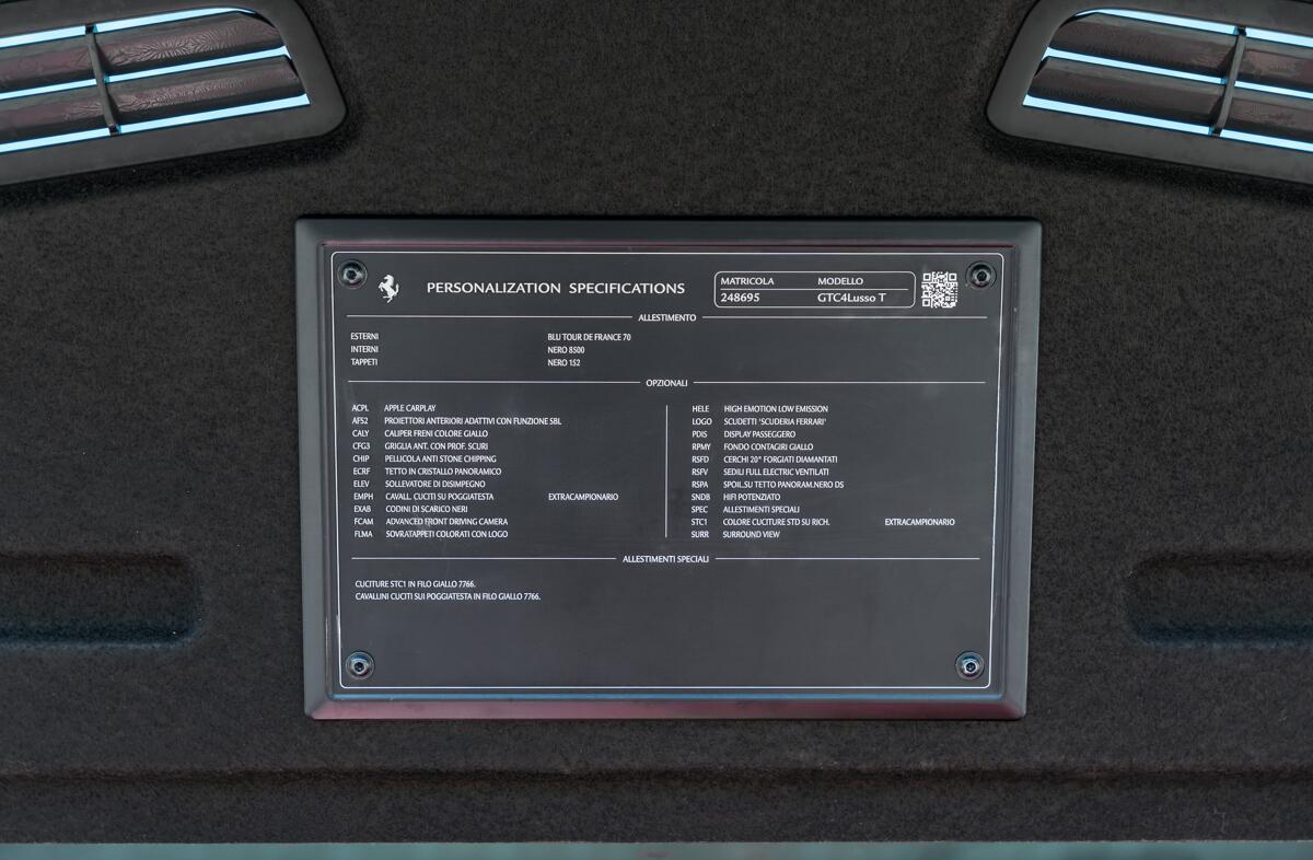 FERRARI GTC4 Lusso T