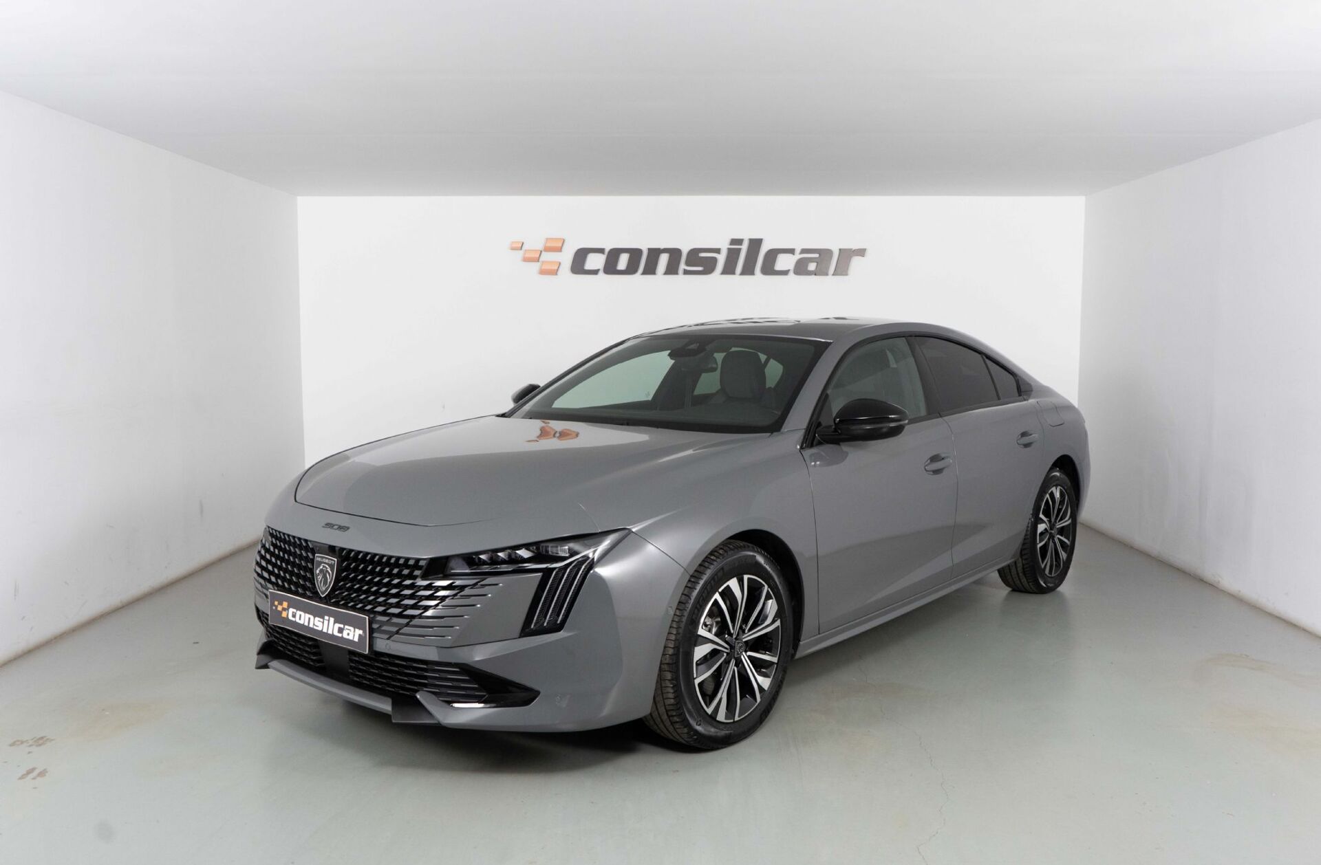 PEUGEOT 508 1.6 Hybrid Allure e-EAT8