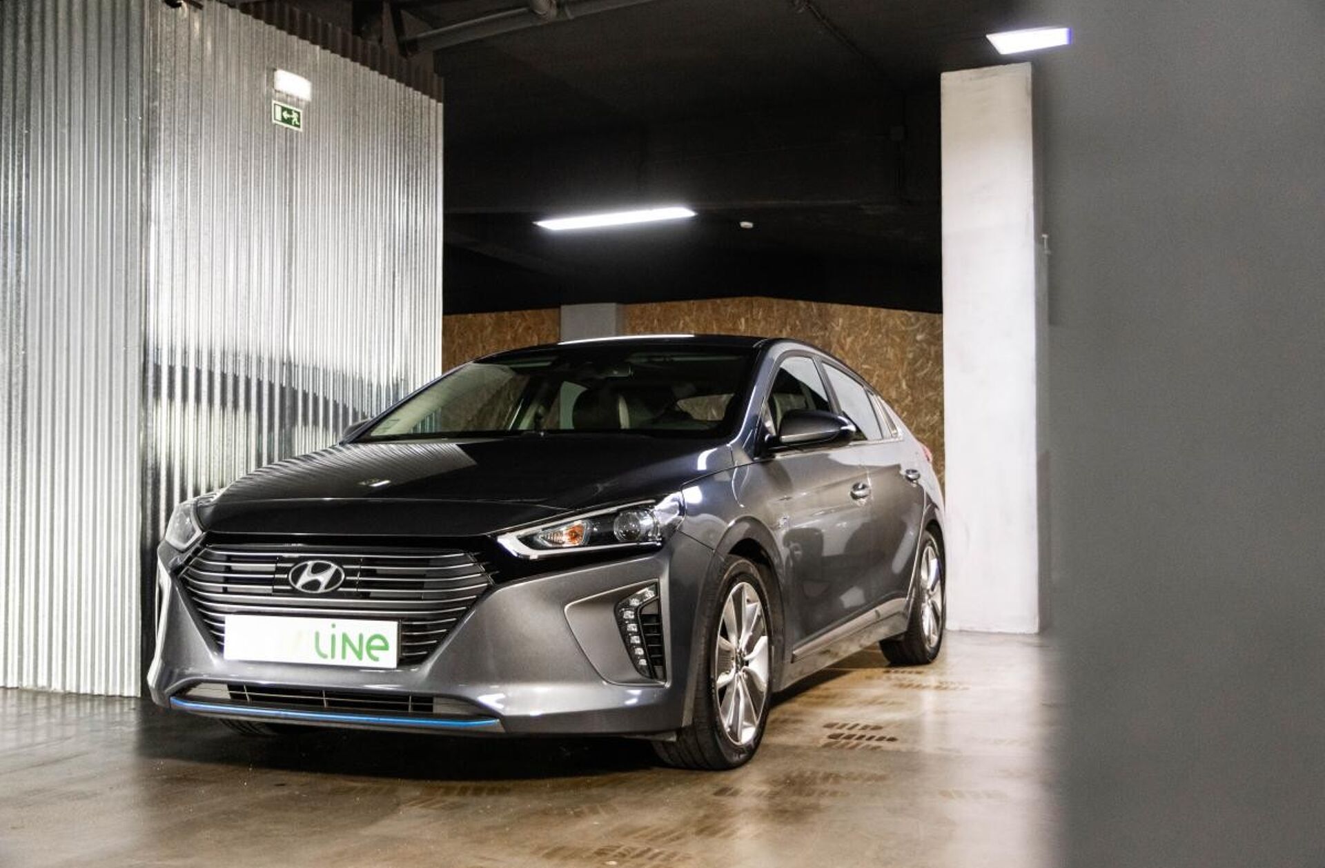 HYUNDAI Ioniq 1.6 GDI HEV Hybrid Tech